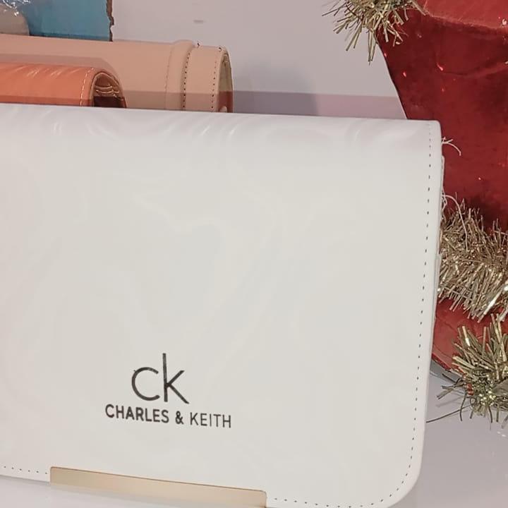 شنطة كروس اشكال